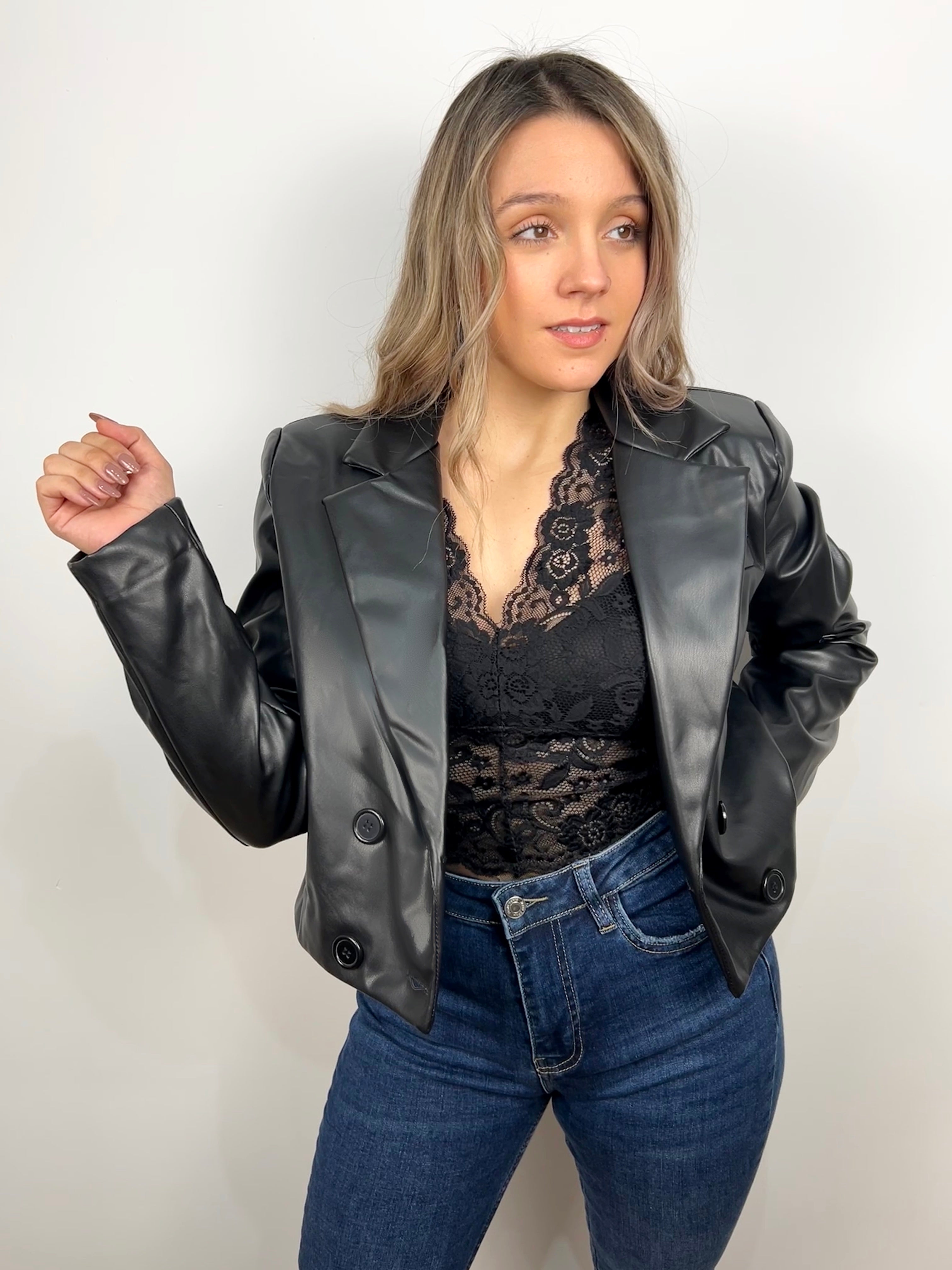 Body con dettagli in pizzo nero