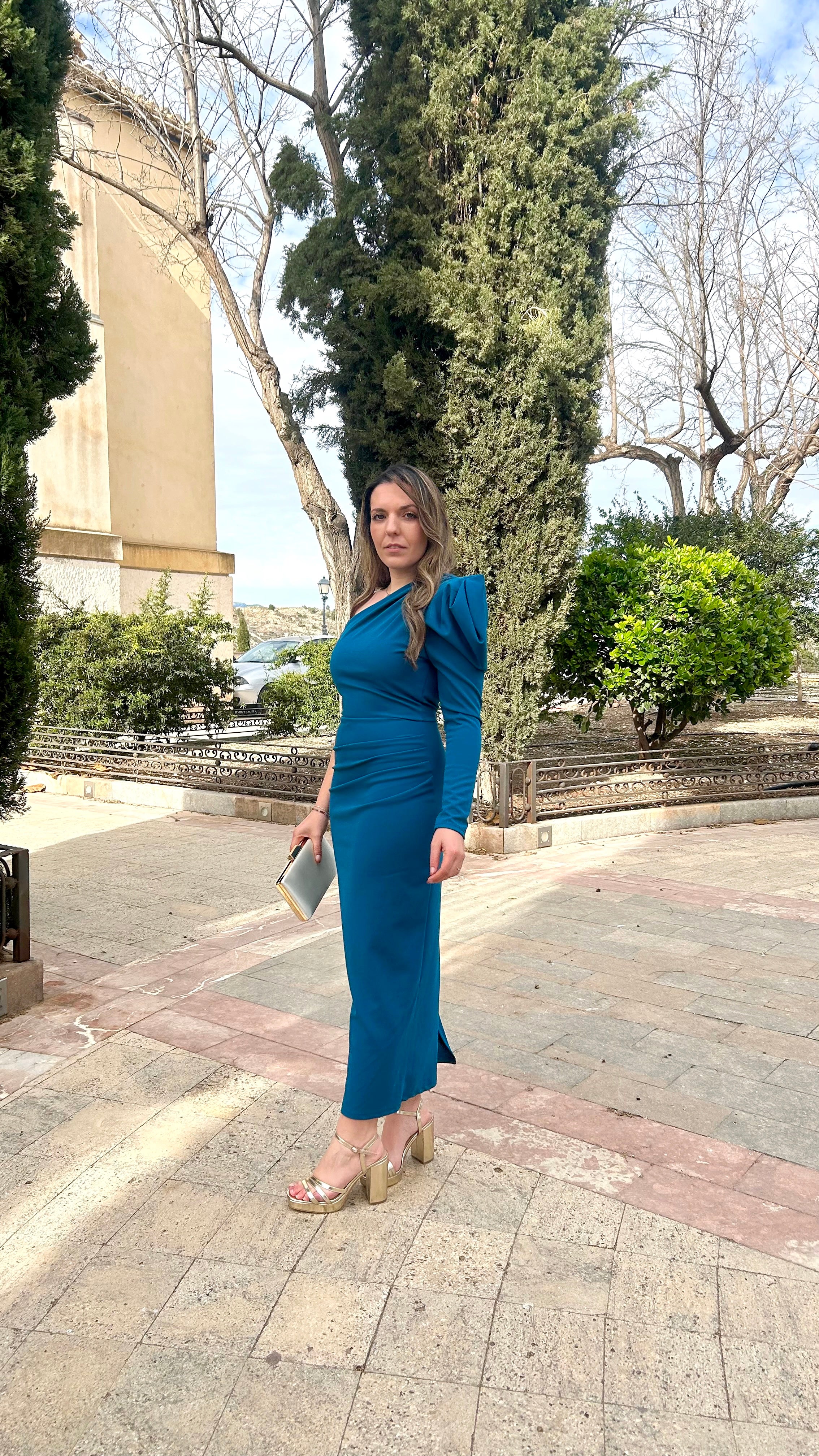 Vestido midi asim manga abullonada petróleo