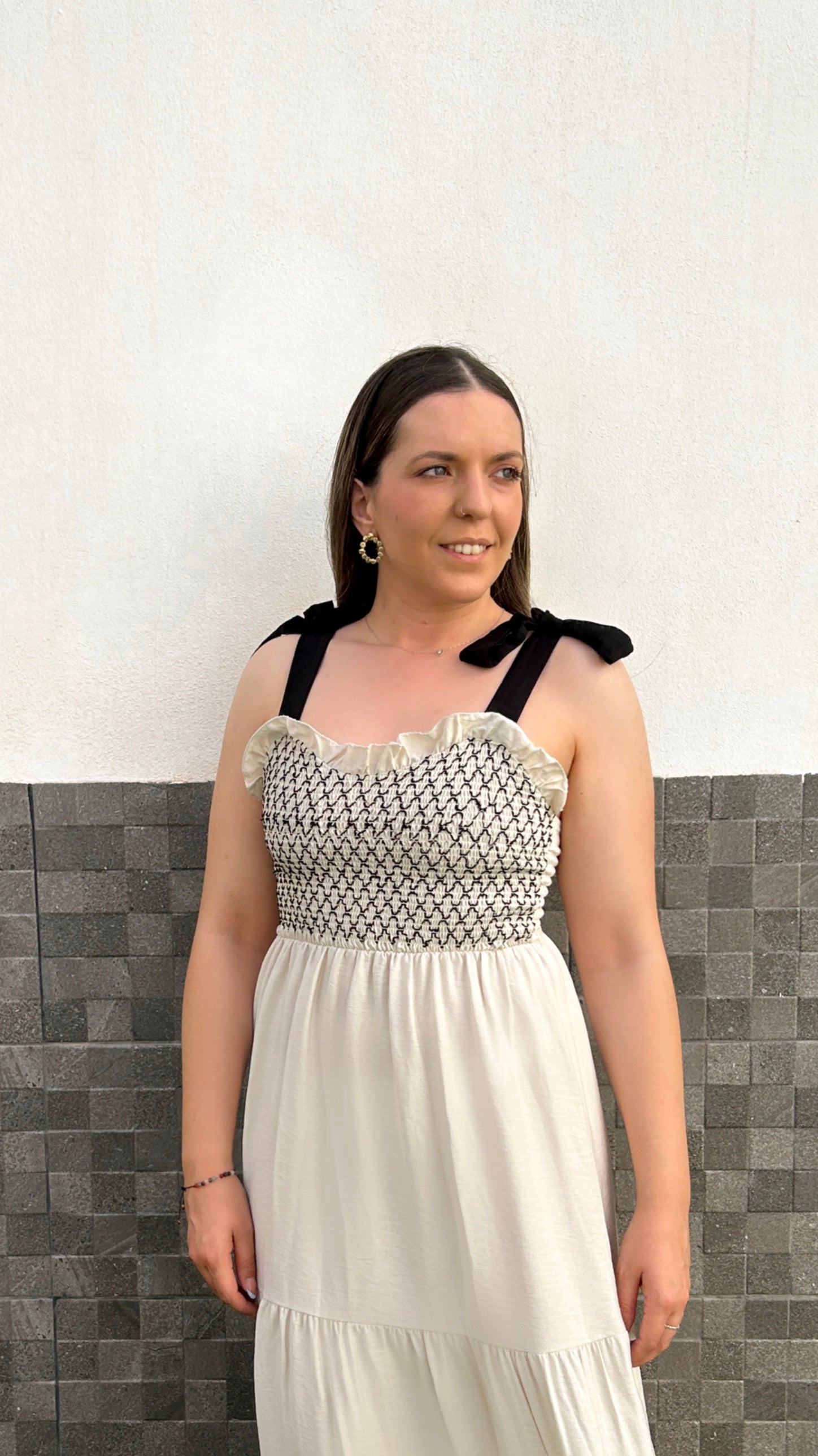 Abito in lino con fiocco beige