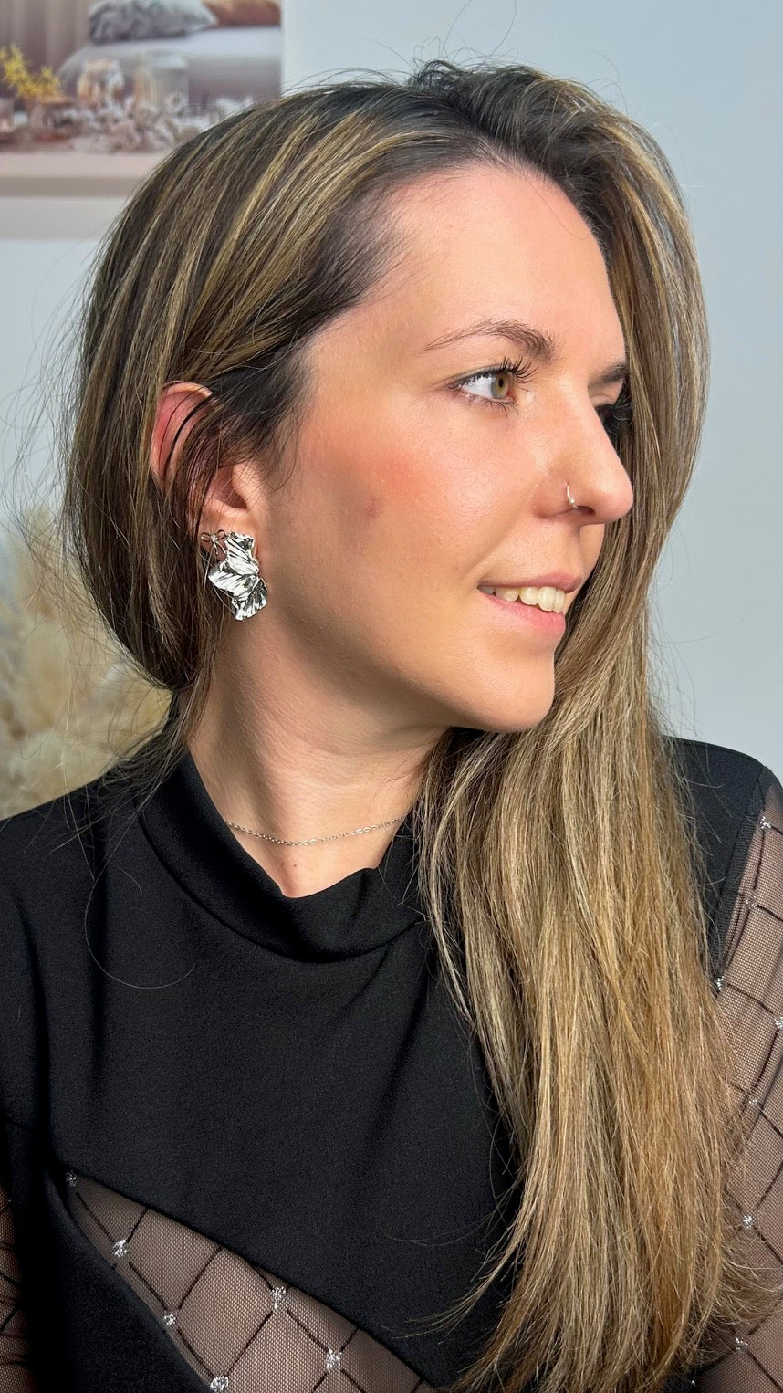 Abito nero con trasparenze glitterate