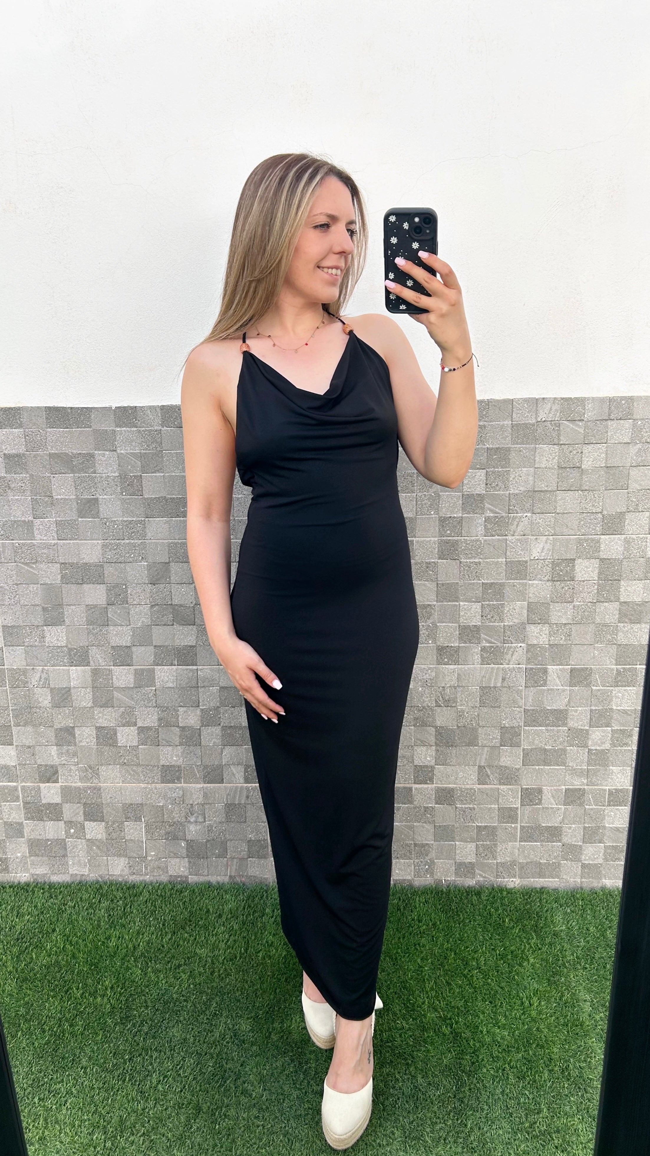 Vestido midi fluido cascada negro