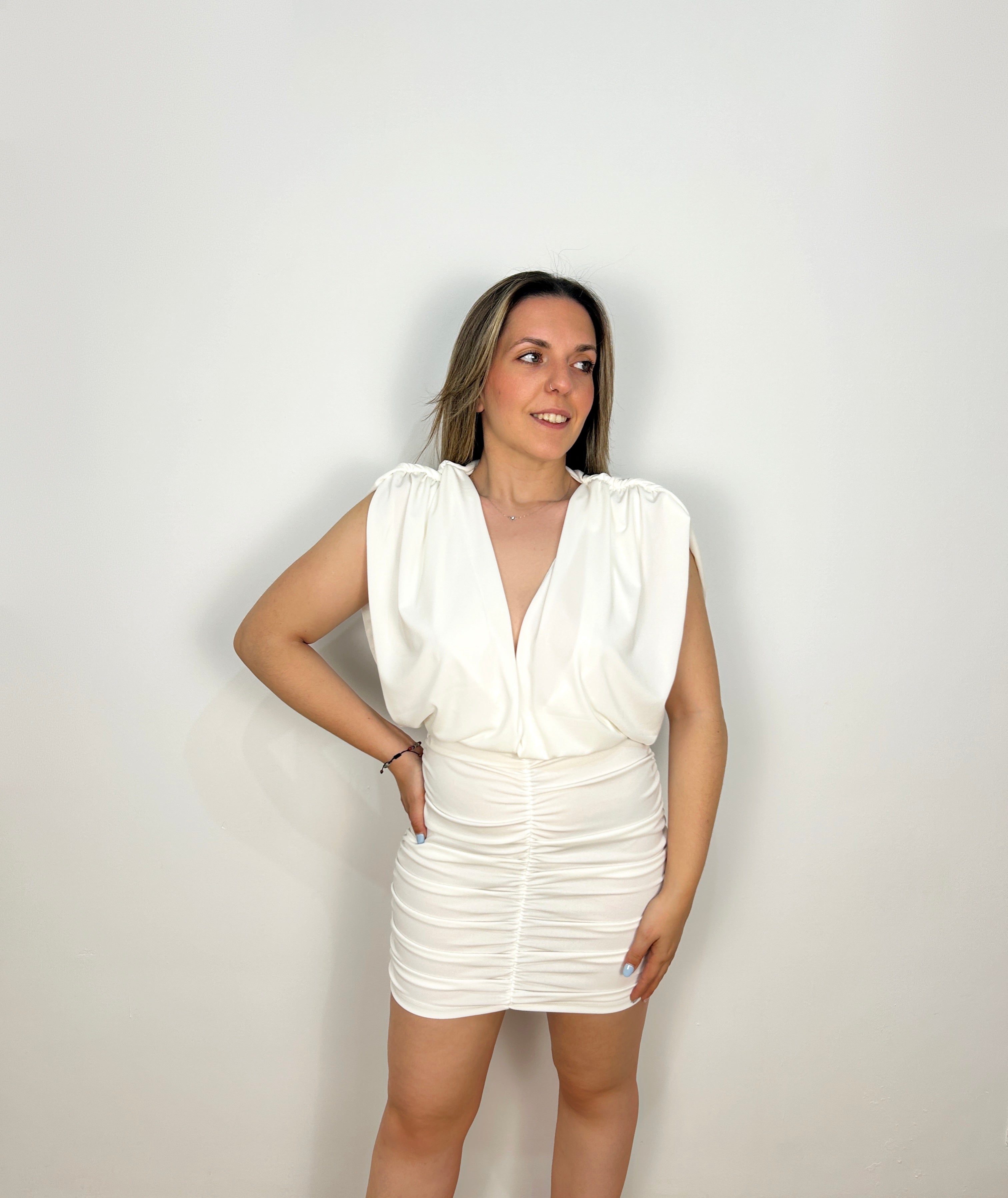 Miniabito bianco con volant