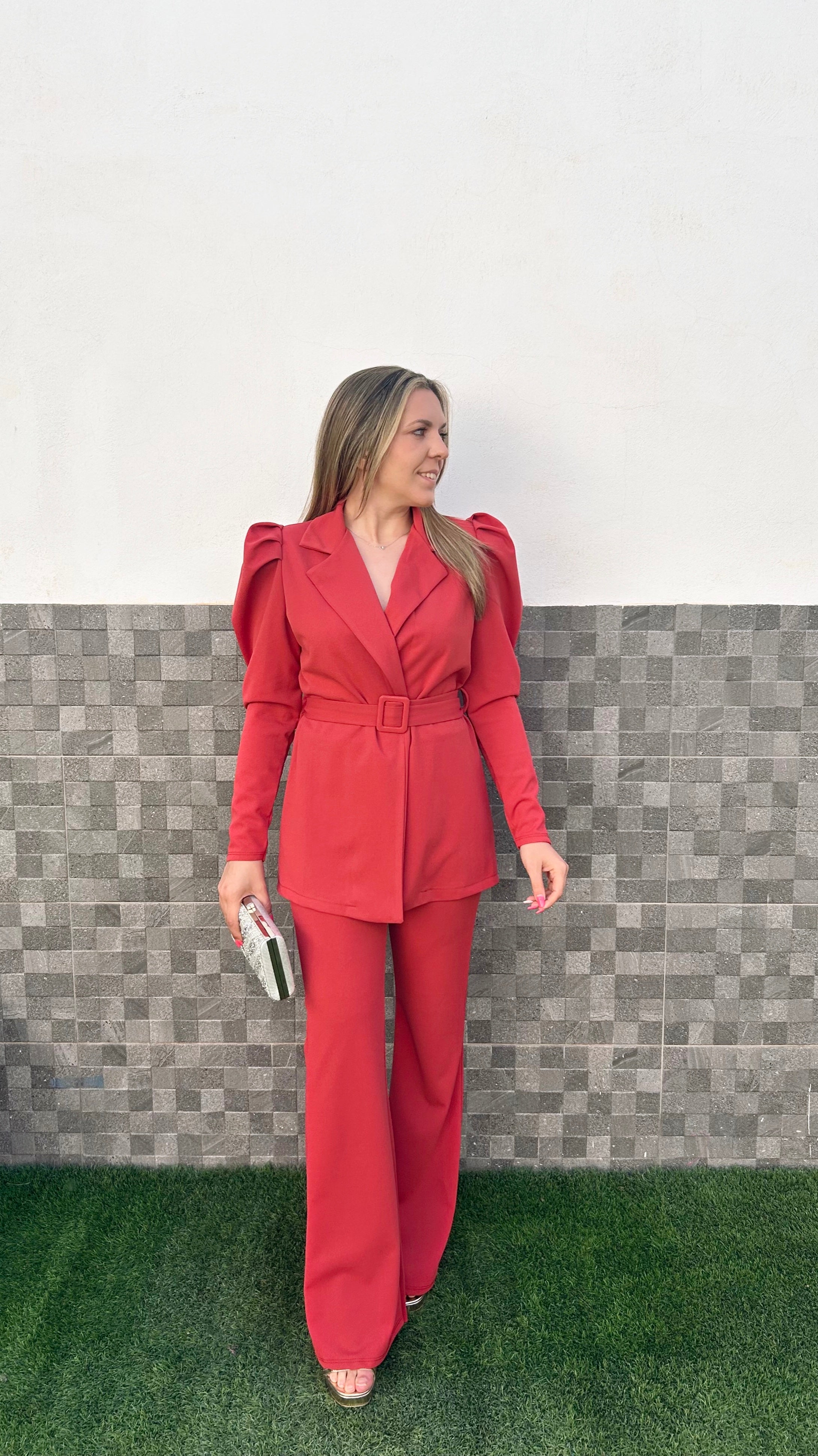 Conjunto blazer cinturón teja