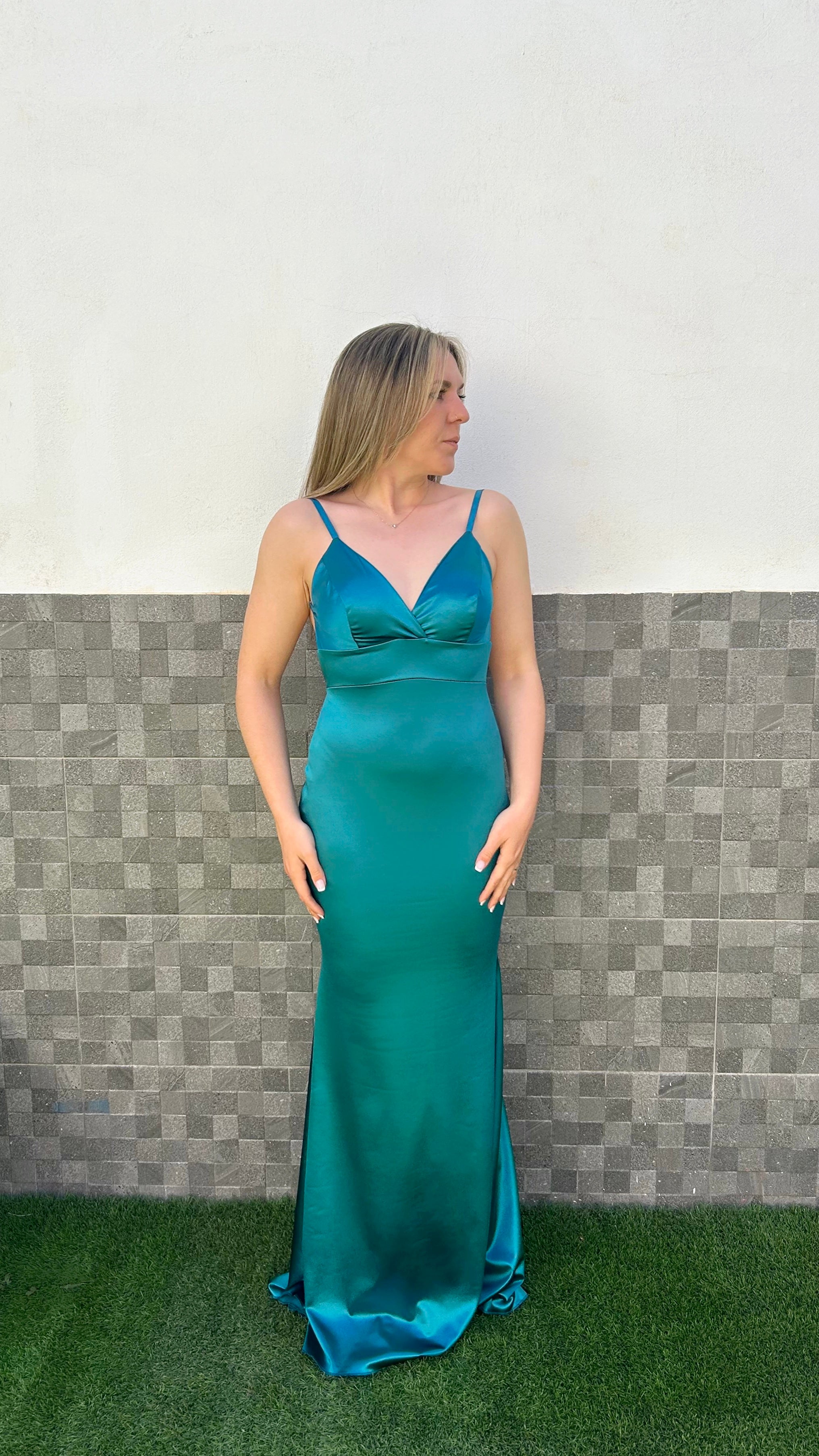 Vestido satin espalda sirena petróleo