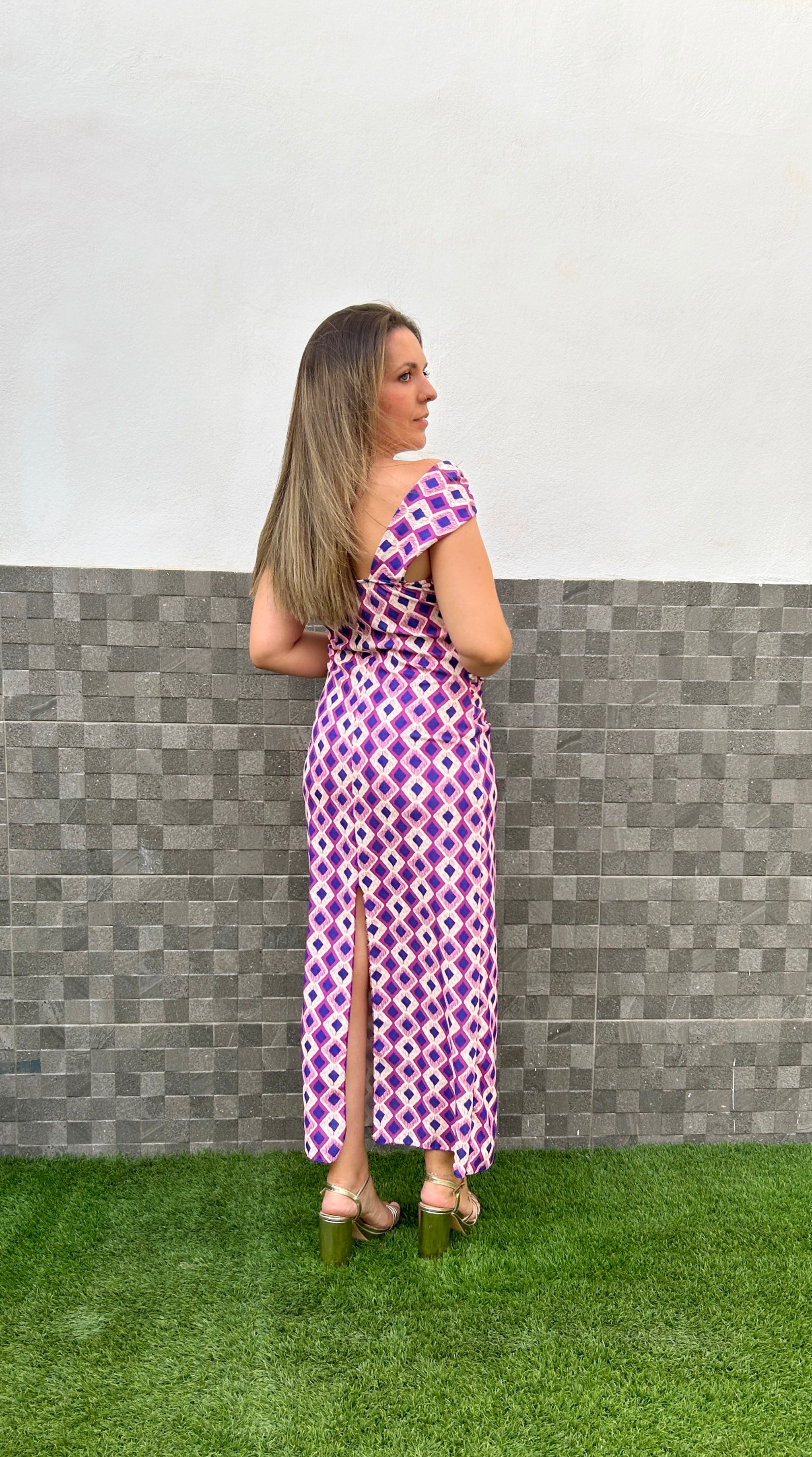 Abito midi stampato con fascia in amarena