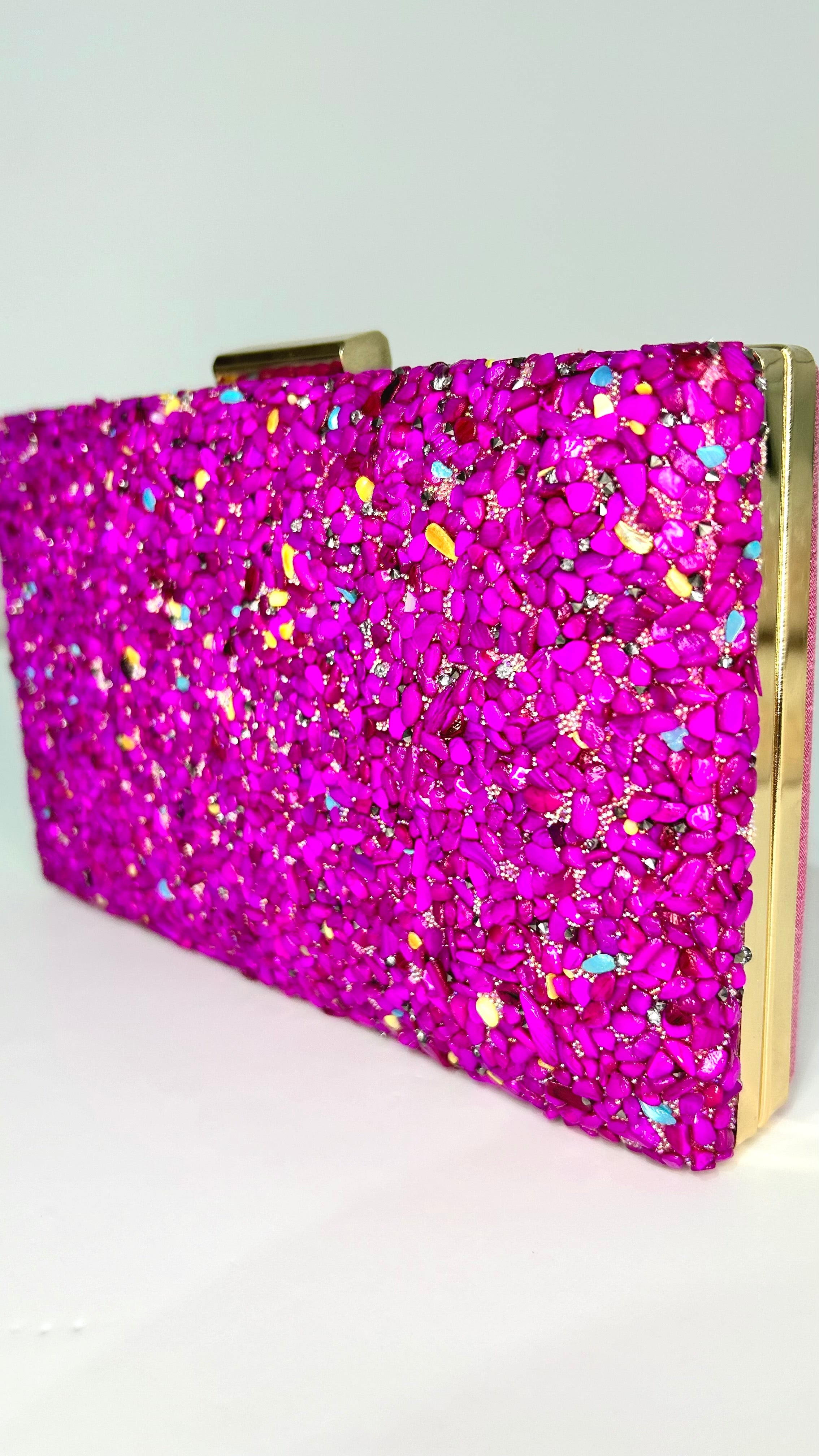 Pochette Bouganville con strass metallici