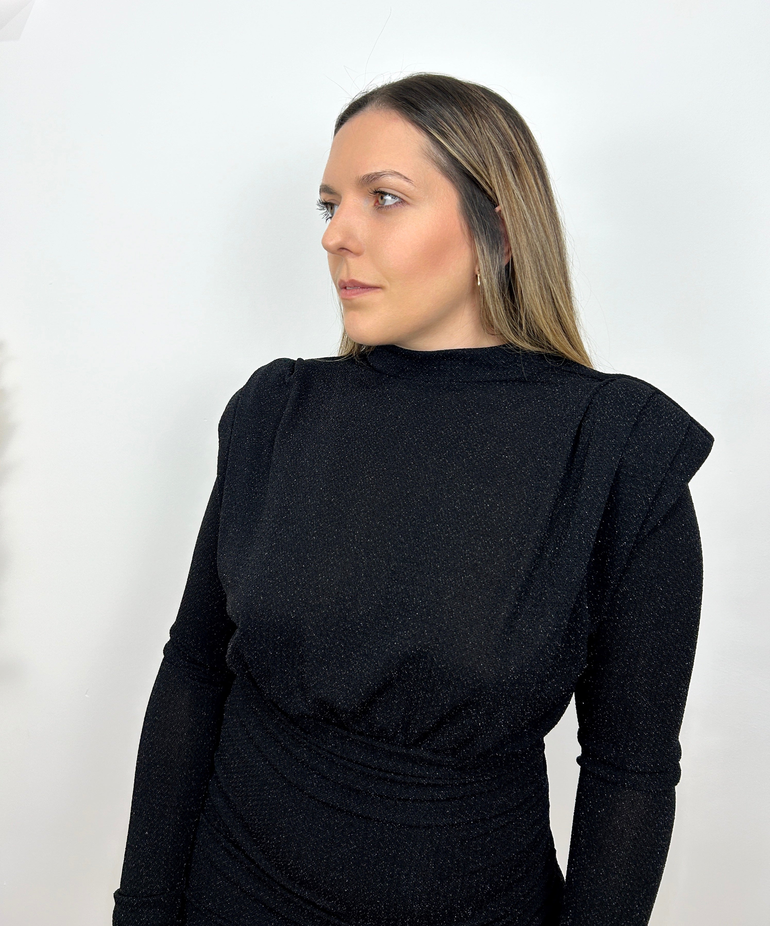 Abito nero in lurex con spalline