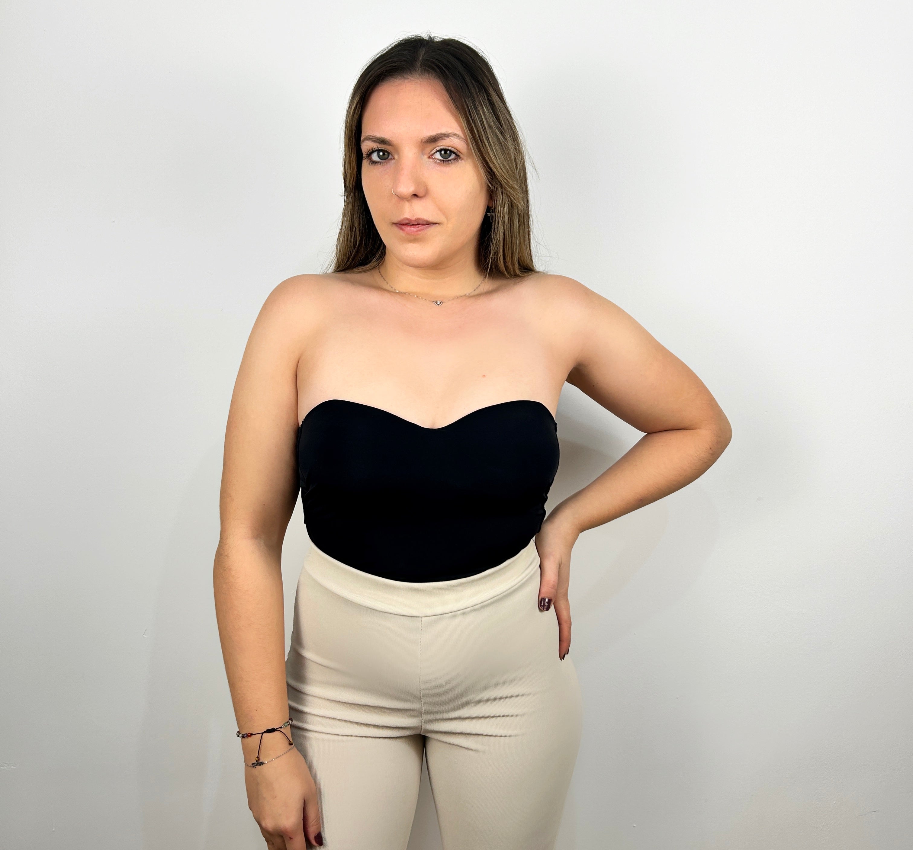 Top nero push up a cuore