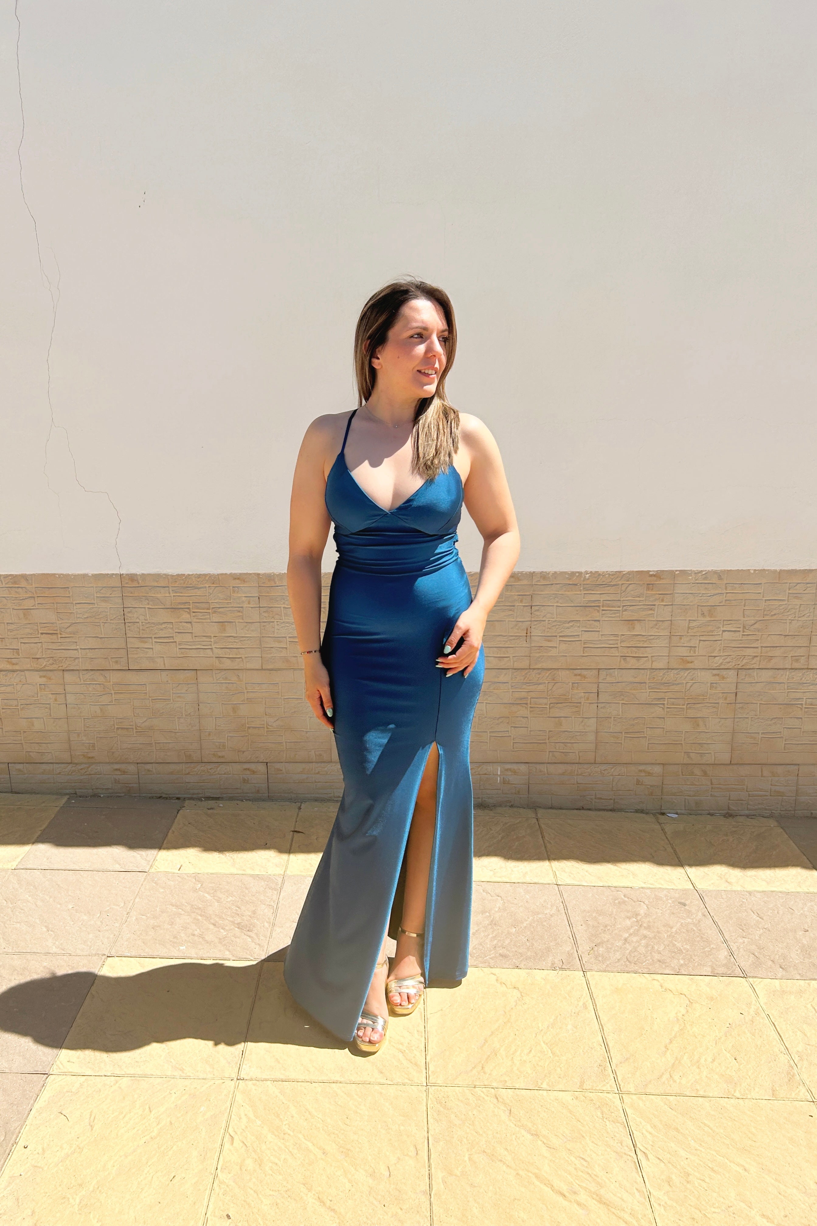 Abito in raso color petrolio con retro intrecciato