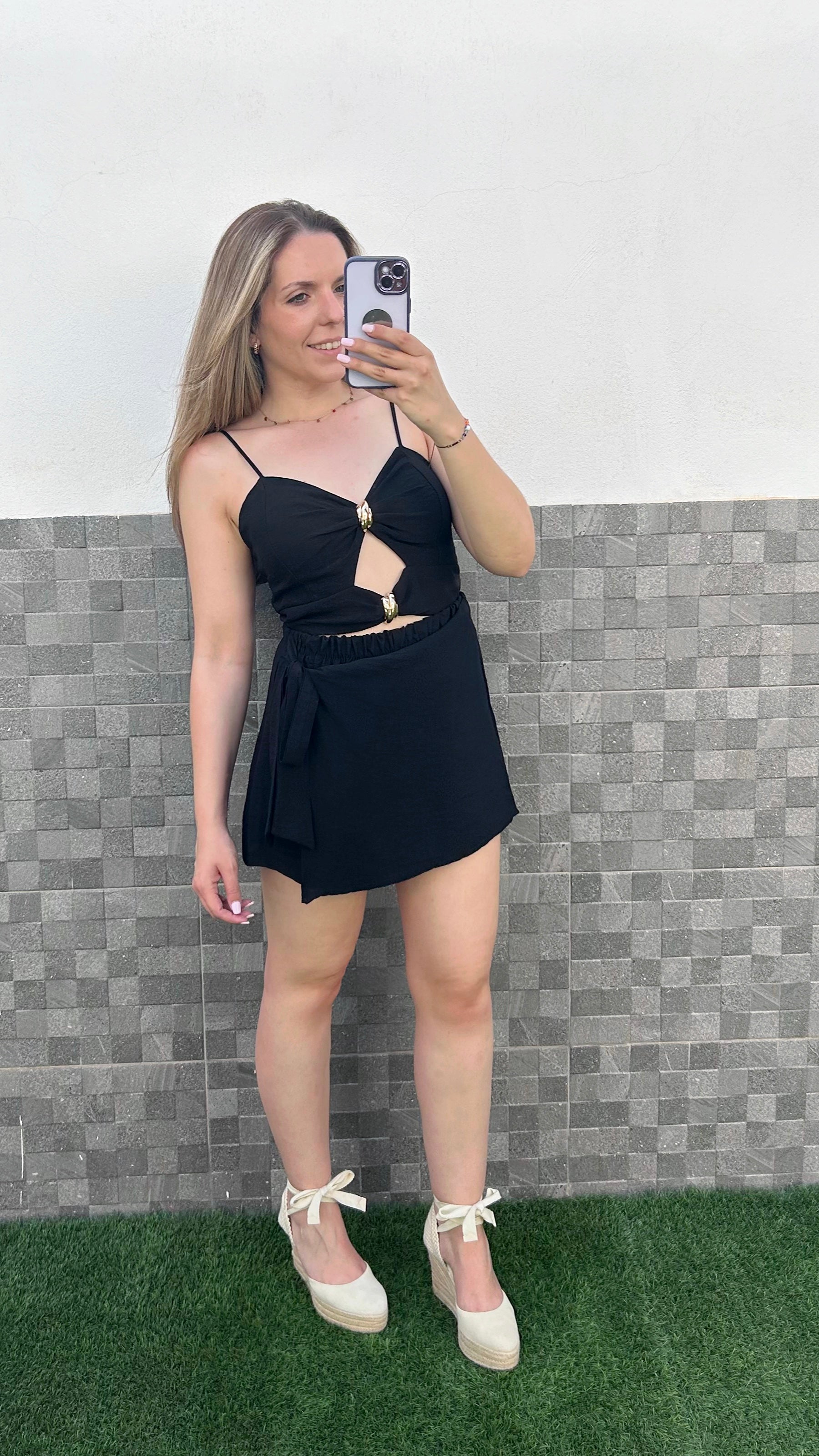 Falda pantalón lazada lateral negro